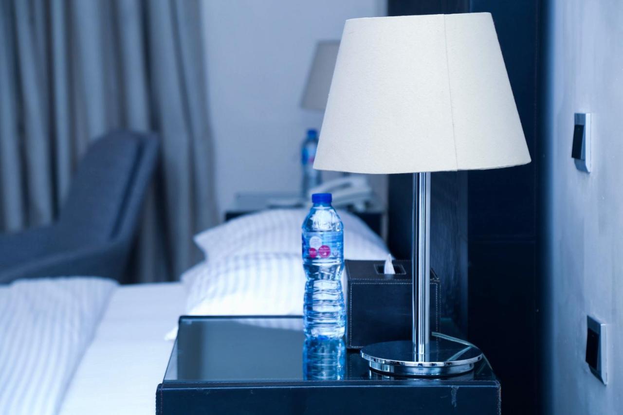 Summerset Continental Hotel Gana Mobushipe Exteriér fotografie